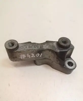 Mercedes-Benz C W204 Engine mounting bracket A6110782741