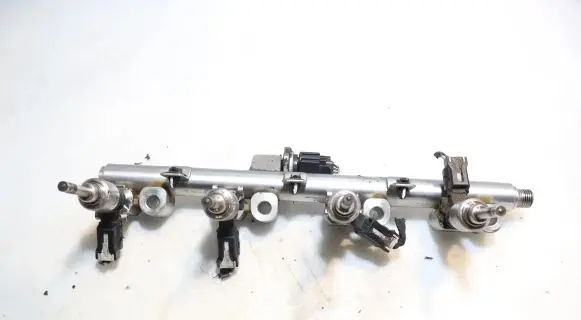 KIA Ceed Fuel main line pipe