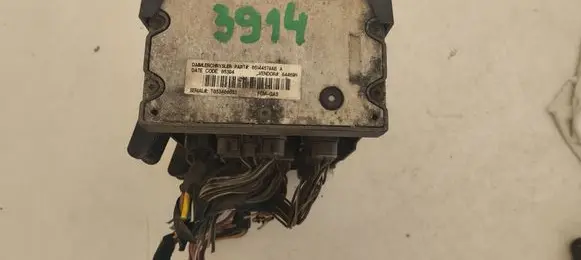 Chrysler Voyager Fuse module 05144579AB