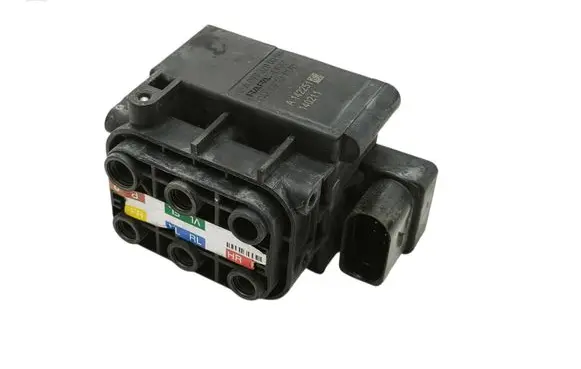 Mercedes-Benz S W222 Air suspension valve block A0993200058 A142251