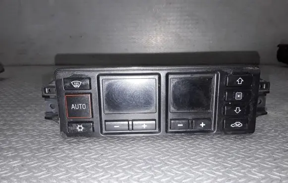 Audi A4 S4 B5 8D Climate control unit 8L0820043B