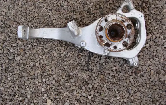 Mercedes-Benz C AMG W205 Front wheel hub spindle knuckle 2054700