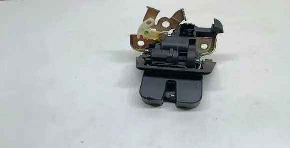 Audi A4 S4 B8 8K Tailgate/trunk/boot lock/catch/latch