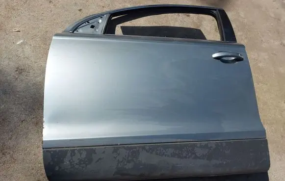 Audi Q7 4L Front door