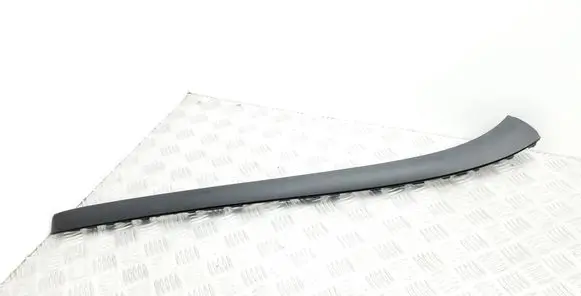 Windshield trim