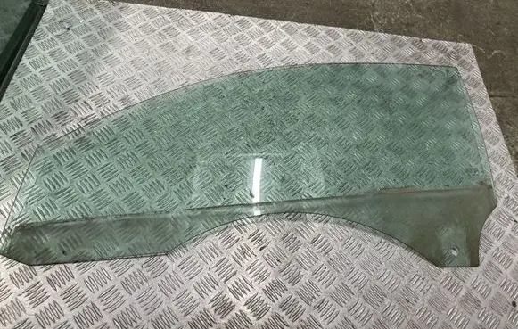 Mercedes-Benz CLK A209 C209 Front door window/glass (coupe) 