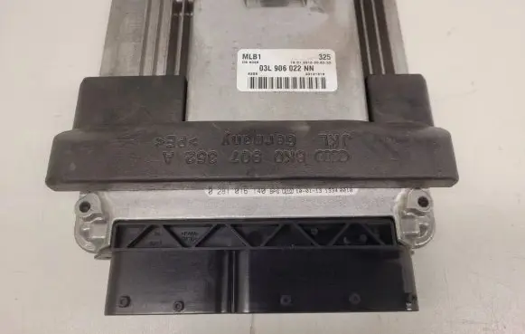 Audi A4 S4 B8 8K Engine control unit/module 03L906022NN 03121818