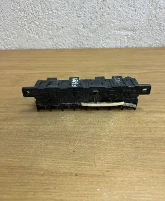 Audi A6 S6 C4 4A Fuse module 4A0941822 F3859