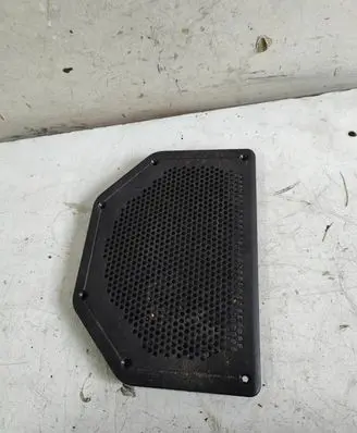BMW 3 E90 E91 Subwoofer grill/trim 6925337