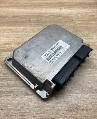 Audi A4 S4 B5 8D Engine control unit/module ECU 3B0907557B 5WP433302