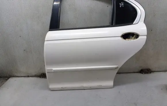 Jaguar X-Type Rear door