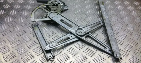 Toyota Avensis T270 Front door window regulator with motor 8570102010 977556108