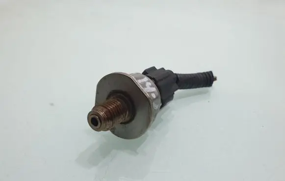 Nissan Navara D40 Fuel pressure sensor 45PP33