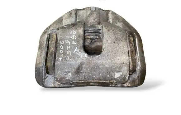 BMW 5 E60 E61 Front brake caliper 6030324