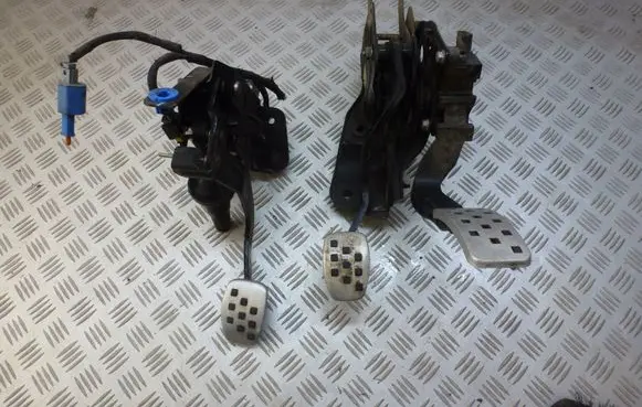 Renault Megane IV Pedal assembly 