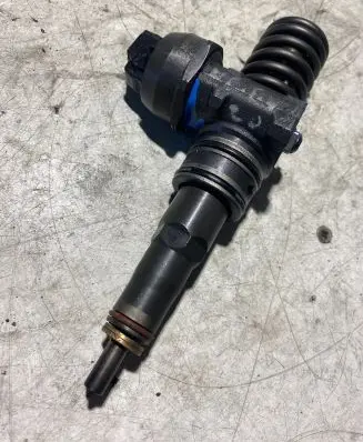 Audi A3 S3 8L Fuel injector 038130073AG