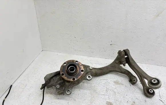 Audi A6 S6 C6 4F Front wheel hub spindle knuckle 4F0407241C 4F0257