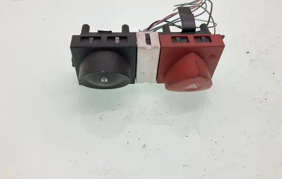 Renault Megane II Hazard light switch 8200109723 0200407415