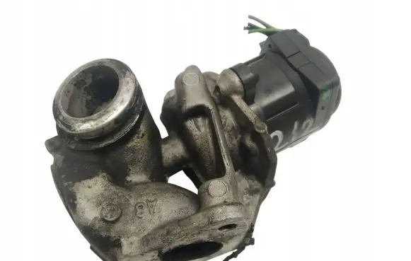 Mazda 3 I EGR valve 215989528
