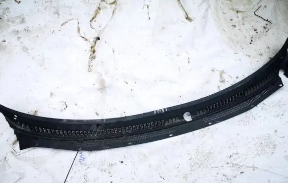 Mazda 323 Wiper trim bj0j50791