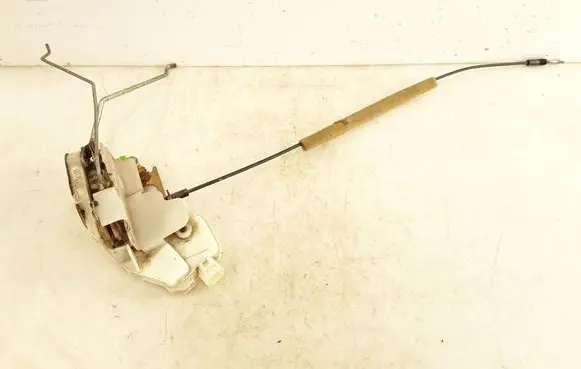 Mitsubishi Pajero Front door lock