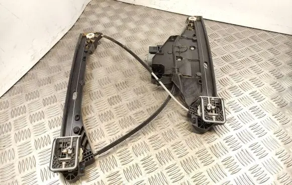 Citroen C4 III e-C4 Front door window regulator with motor 9832821680