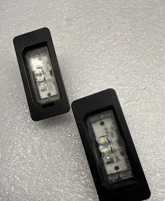 BMW 5 G30 G31 Number plate light 7410302