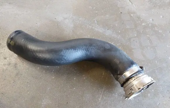 Toyota Corolla Verso AR10 Intercooler hose/pipe