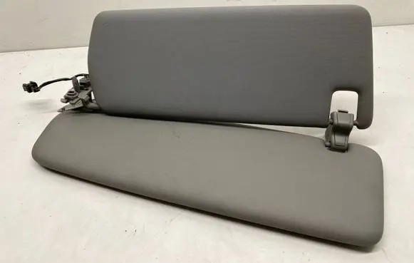 Volkswagen Touareg I Sun visor 