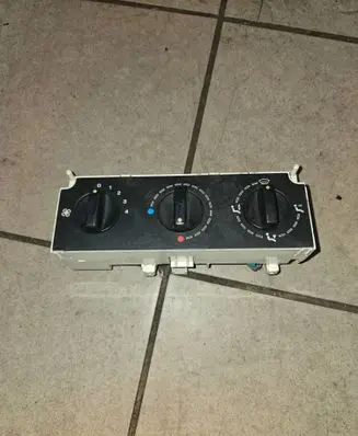 Citroen Berlingo Climate control unit 654984A