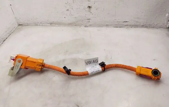 Volkswagen Tiguan High voltage cable 3WA971483