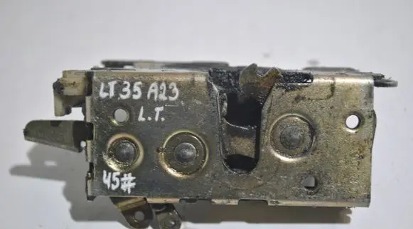 Volkswagen II LT Rear door lock