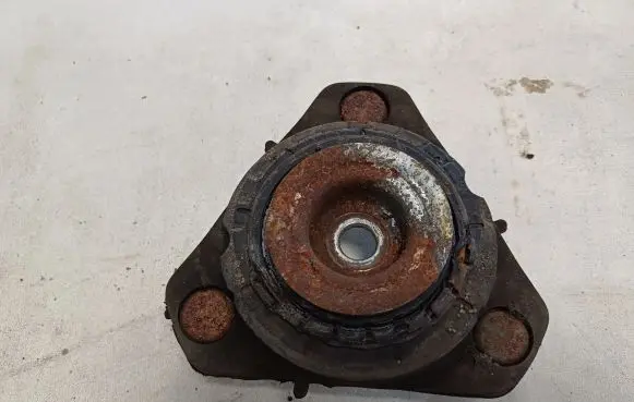 Honda Civic Coil spring mount 