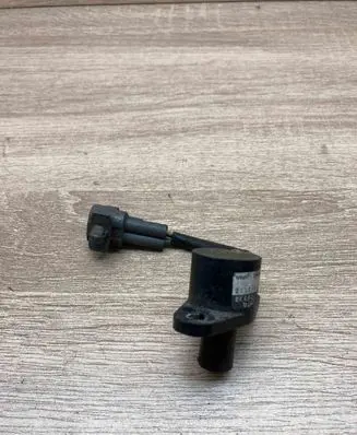 Toyota Yaris Verso Crankshaft position sensor 8945620030 1986000150