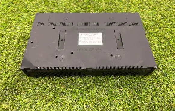 Mercedes-Benz S W221 SAM control unit A2219003101 A2219013000