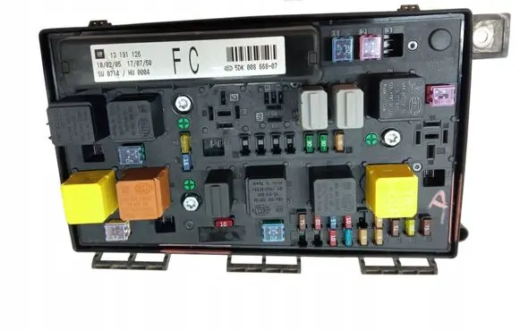 Opel Astra H Fuse box set 13191126
