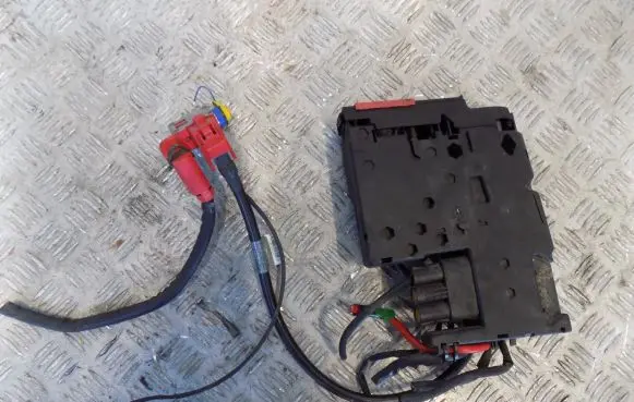 Citroen DS5 Positive cable (battery)