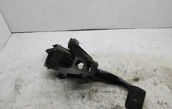 Volkswagen Golf Sportsvan Brake pedal bracket assembly 5Q1723058AR