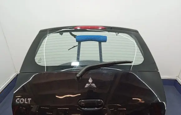 Mitsubishi Colt Tailgate/trunk/boot lid