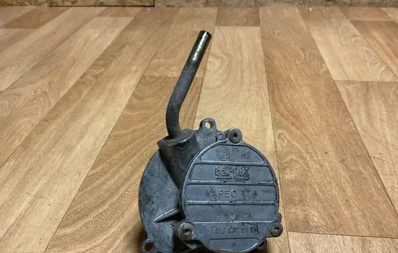 Mercedes-Benz A W168 Vacuum pump A6682300165