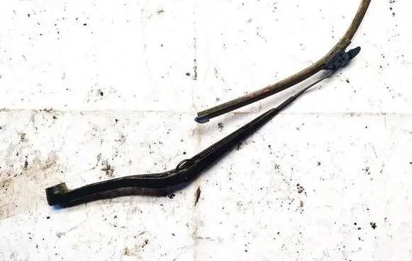 Opel Insignia A Front wiper blade arm 13227401