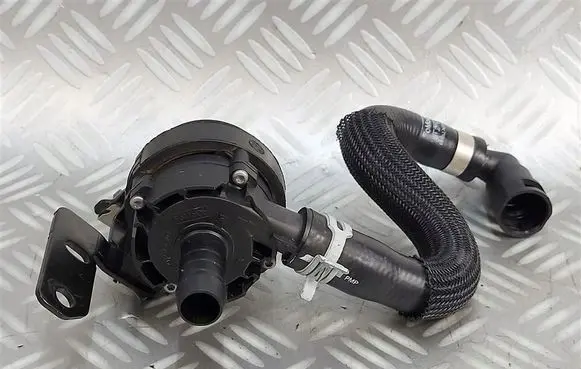 Ford Kuga III Water pump LX6118D473HPC