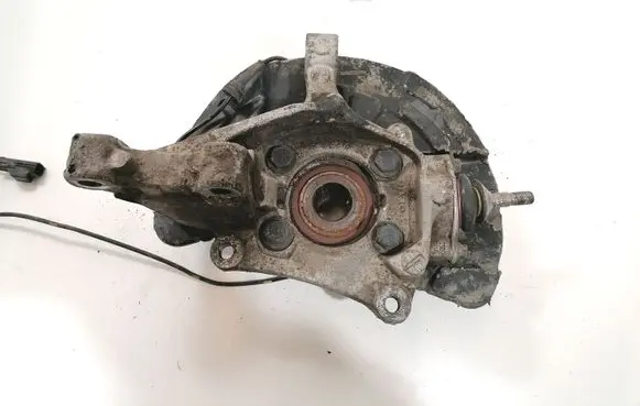 Volvo V70 Front wheel hub spindle knuckle 9461944
