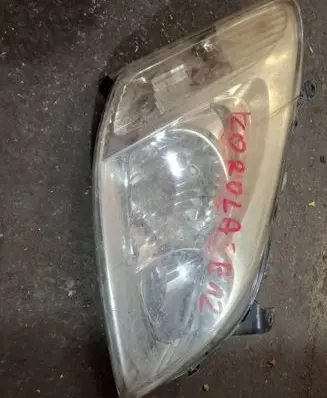 Toyota Corolla E120 E130 Headlight/headlamp 811301E640