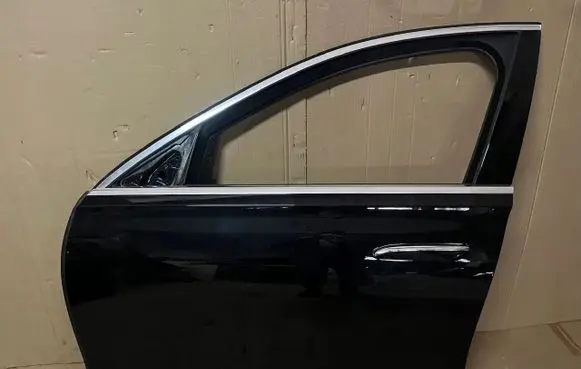 Mercedes-Benz S W223 Front door 