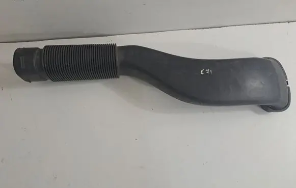 BMW X6 E71 Air intake hose/pipe 7798341