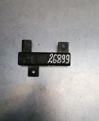 Volkswagen Touareg I Keyless (KESSY) go control unit/module 3D0909133E