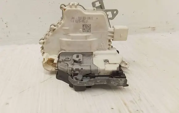Audi A6 S6 C7 4G Front door lock 8J2837016E