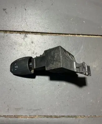 Multifunctional control switch/knob