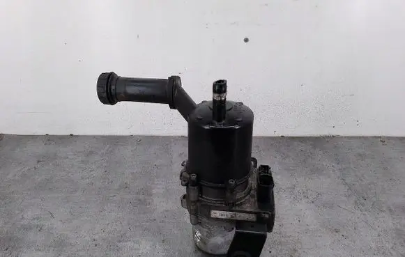 Peugeot 3008 I Power steering pump V2900423